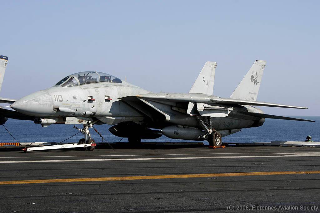 08 CVN71060221 F-14D 164346 AJ-110 DK 04 F-14D 164346/AJ-110 of VF-31 - USS Theodore Roosevelt, 21 February 2006 (C) Didier Kories